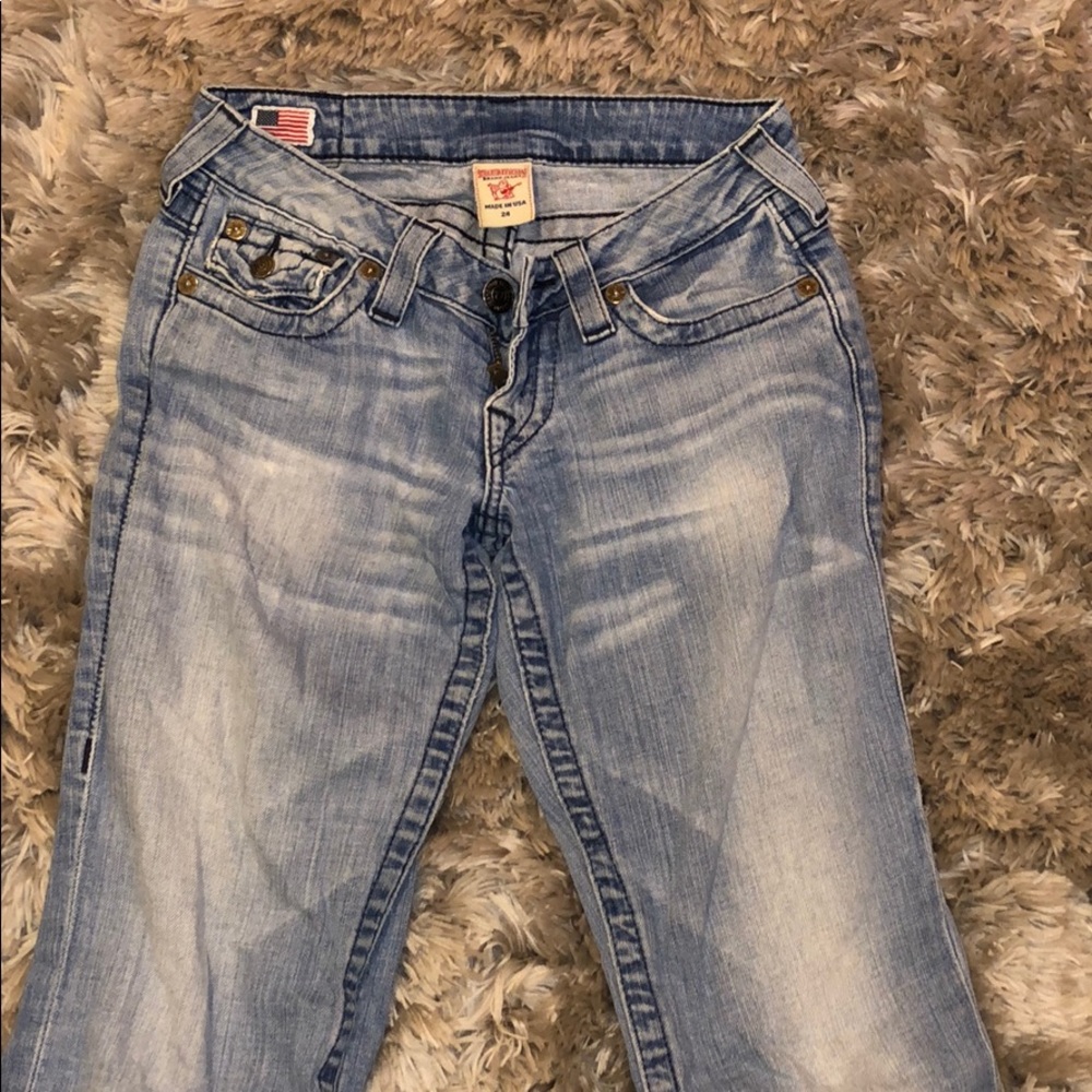 TRUE RELIGION lightwash jeans